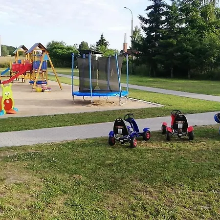 בית נופש Osrodek Wypoczynkowy Akwamaryn אוסטרוני מורסקי